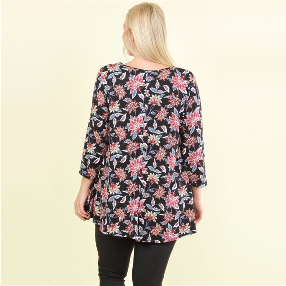 Just in!!! Multi-Floral A-Line Tunic - Picture 5 of 5